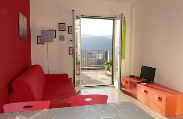 Beautiful apartment for 4 guests with pool, A/C, WIFI, TV and balcony
