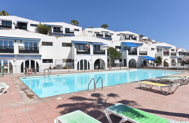 Beautiful apartment for 2 people with pool, A/C, WIFI, TV, balcony and pets allowed