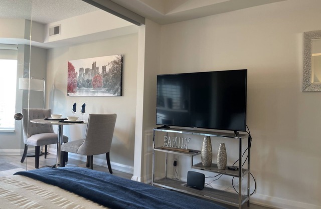 Beautiful apartment , Fully furnished in the hart of Yorkville