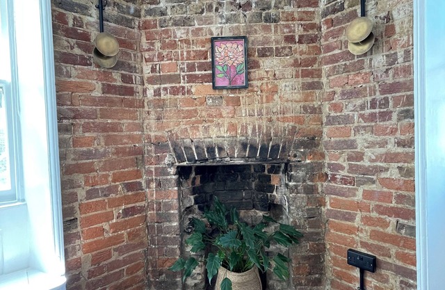 Beautiful Apartment in the Heart of Hastings Old Town.