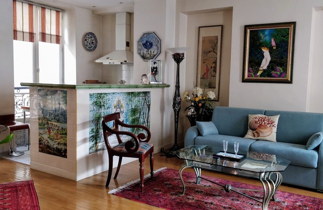 Beautiful apartment in a mansion in the heart of the Marais