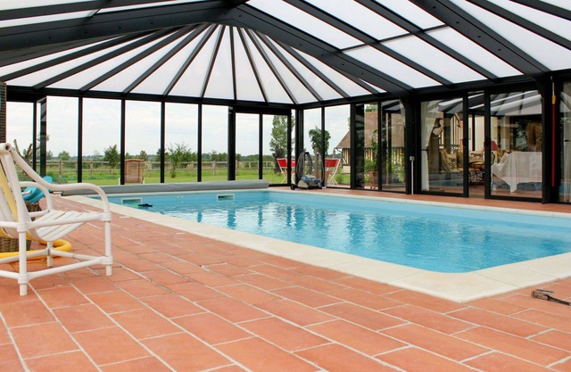 Beautiful apartment in villa for 3 people with pool, WIFI, TV, patio and pets allowed
