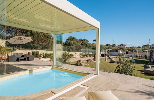Beautiful apartment in villa for 3 people with A/C, pool, WIFI, TV and patio