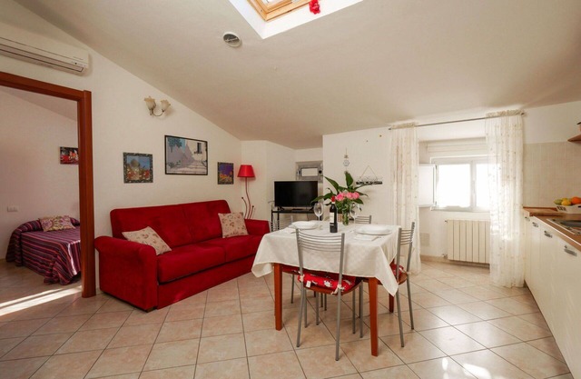 Beautiful apartment for 4 people with WIFI, A/C, TV and pets allowed