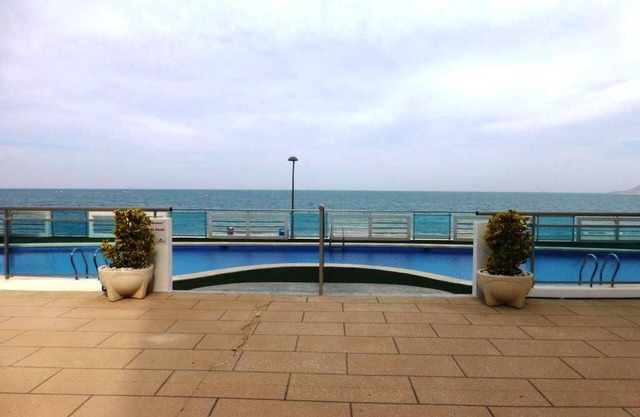 Beautiful beachfront penthouse with breath taking panoramic sea views, Free WIFI
