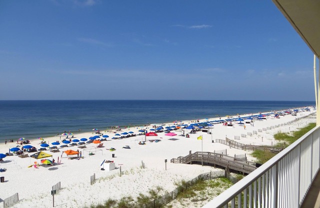 Beautiful Beachfront Bliss in Gulf Shores!