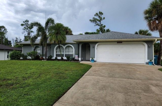 Beautiful, brand new 3 bedroom, 2 full bath in Port Charlotte,FLn