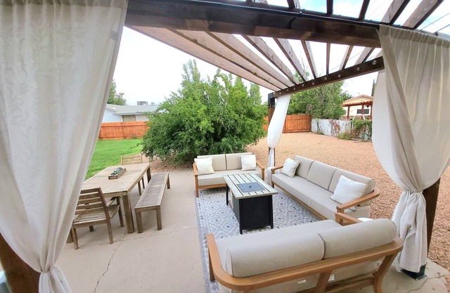 Beautiful Casita, Pet Friendly, Full RV Hookups & Boat Parking