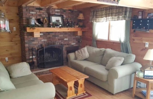 Beautiful, Charming, Clean, Convenient, Adirondack, Bolton Beauty , walk to town