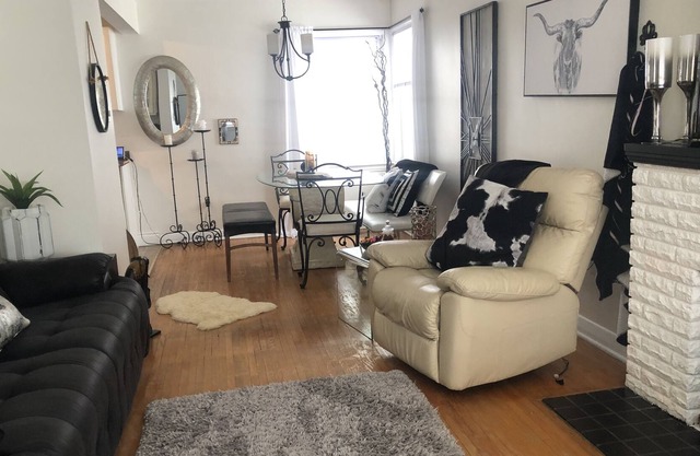 Beautiful, clean, centrally located main floor home