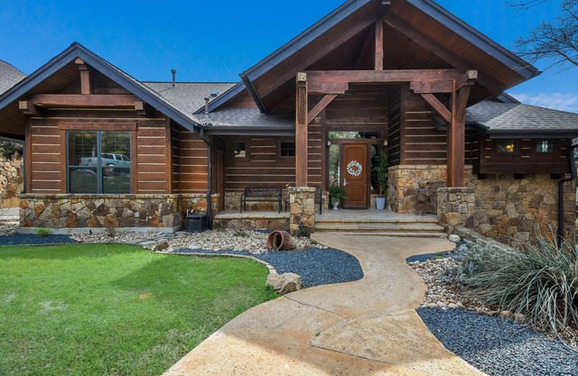 Beautiful Cozy Cottage at Hollows Resort, Beach Club, 4 Pools, Pickleball!
