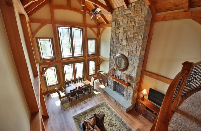 Beautiful Custom Timber Frame Home with Large Game Room 3600 sq ft