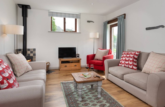 Beautiful eco-self-catering farm cottage in a peaceful valley surrounded by dramatic Lakeland scener