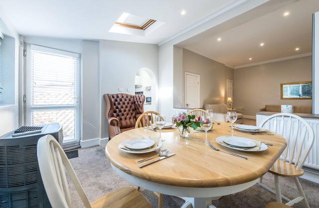 Beautiful Flat-12 minutes(tube)to Oxford Street,Accommodates up to 6