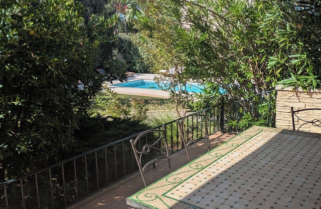 Beautiful gite at the foot of the Ventoux for 4 people