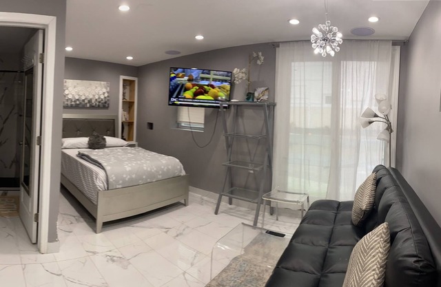 Beautiful guest house close to jfk