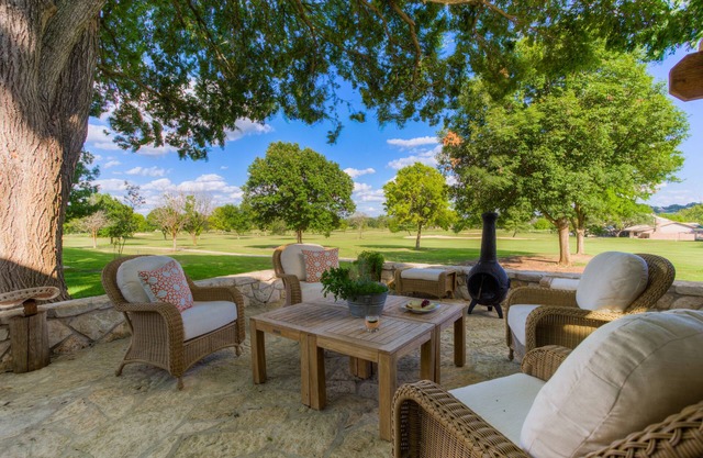 Beautiful Hilltop Villa on 18th fairway