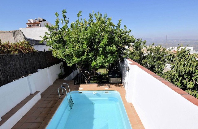 Beautiful Holiday Home with Private Swimming Pool in Rute