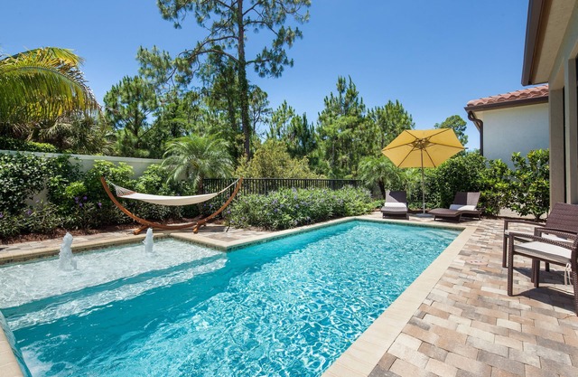 Beautiful Holiday House at Paradise Coast in Naples/FLorida