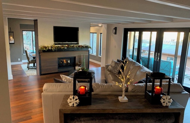 Beautiful home, excellent location and room for the entire family in Durango.