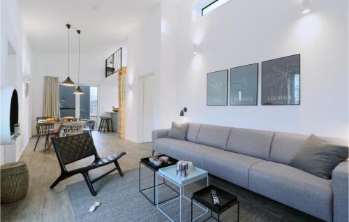 Beautiful Home In Lembruchdümmer See