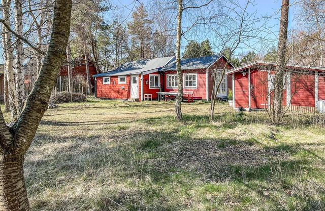 Beautiful home in Löderup with kitchen