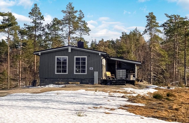 Beautiful home in Tingvatn with kitchen