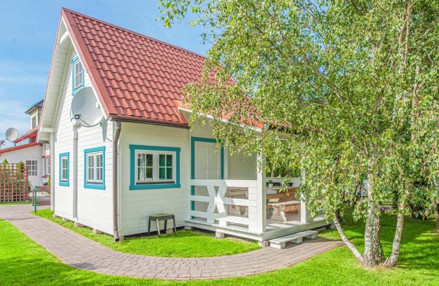 Beautiful Home In Ustka With Kitchen