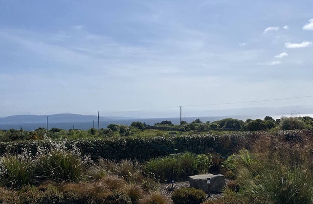Beautiful Home With sea Views in Galway