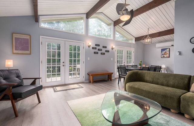 Beautiful house with expansive deck, fire pits, hot tub and 240V EV charger