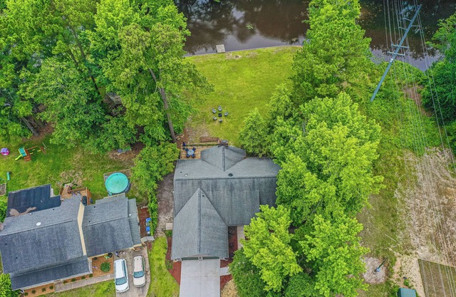Beautiful Lake View, 3BDR, Pet Friendly!