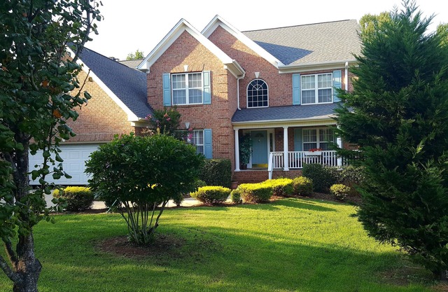 Beautiful lake view 5-BR / 3.5 Bathroom home High Point, North Carolina.