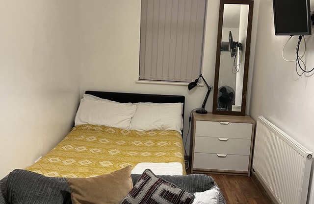 Beautiful lovely one bedroom ensuite
