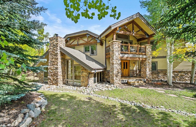 Beautiful Mountain Escape in Frisco with Private Hot Tub
