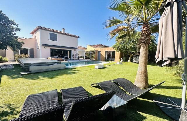 Beautiful Neo provencal Villa with its private pool in a secured domain