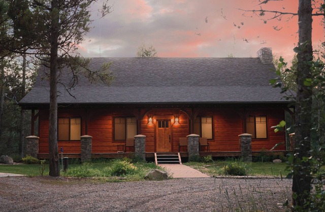 Beautiful New Cabin Near Yellowstone, Grand Teton, and Targhee National Parksn