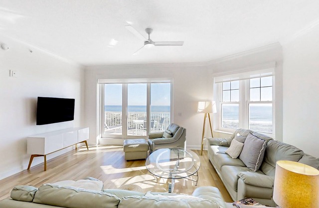 Beautiful Oceanfront Getaway w/Shared Pool, Central AC, Elevator, & W/D