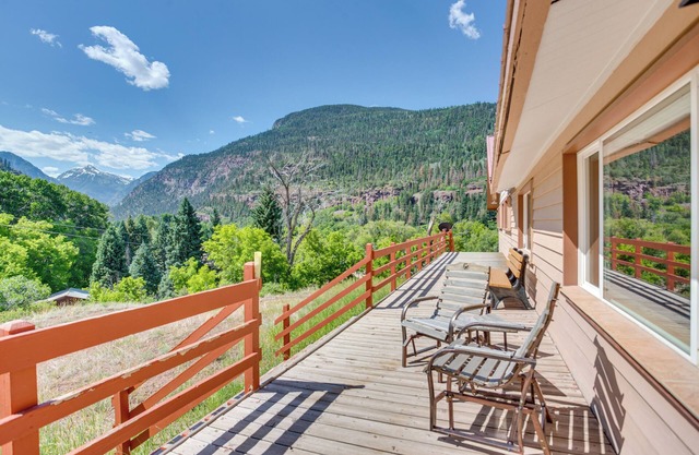 Beautiful Ouray Home w/Patio - 3 Mi to Downtown!