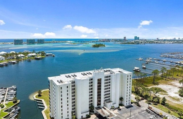 Beautiful Panoramic Views | Spacious Waterfront Penthouse | My Beach Getaways