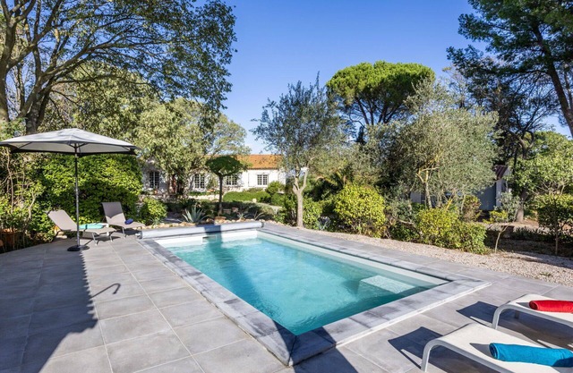 Beautiful private villa with A/C, private pool, WIFI, TV, patio, pets allowed and panoramic view