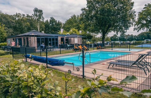 Beautiful private villa for 4 guests with WIFI, pool, TV and terrace