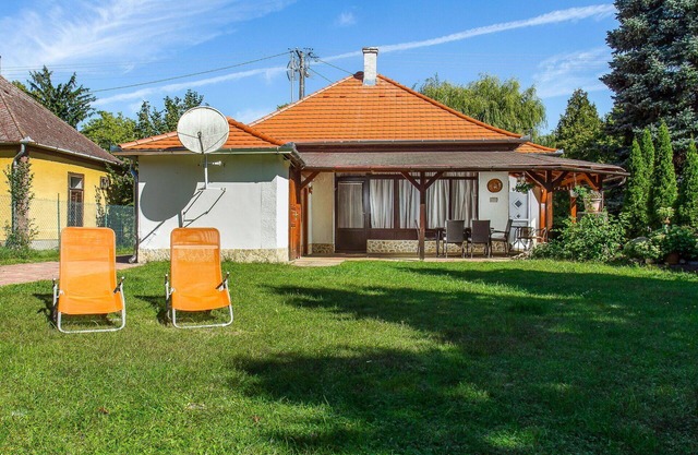 Beautiful private villa for 5 people with WIFI, TV and terrace