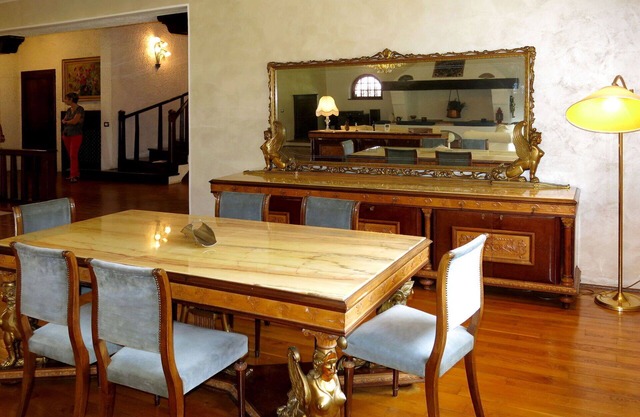 Beautiful private villa for 10 people with WIFI, TV, patio, pets allowed and panoramic view