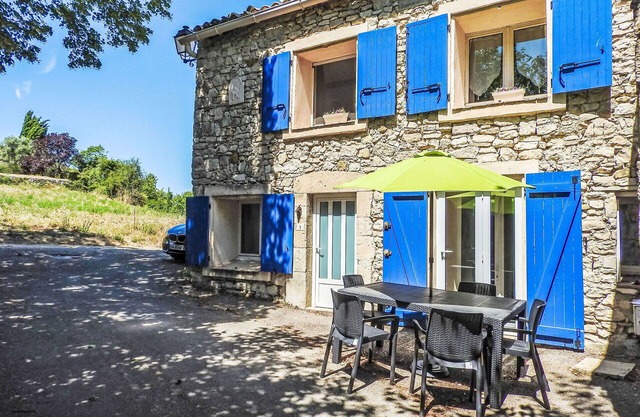 Beautiful private villa for 4 guests with WIFI, TV, terrace, pets allowed and parking