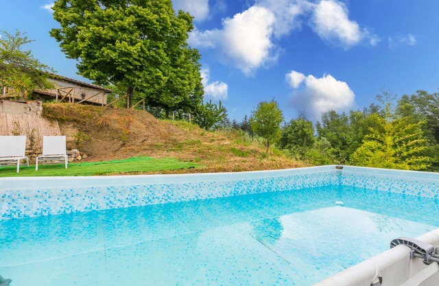 Beautiful private villa with private pool, WIFI, TV, patio, pets allowed and panoramic view