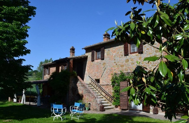 Beautiful rustic farmhouse for up to 8 people in Marciano della Chiana - with private pool, Wi-Fi, S