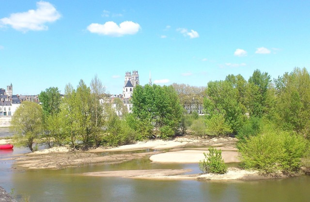 Beautiful rooms 5 minutes from the Loire