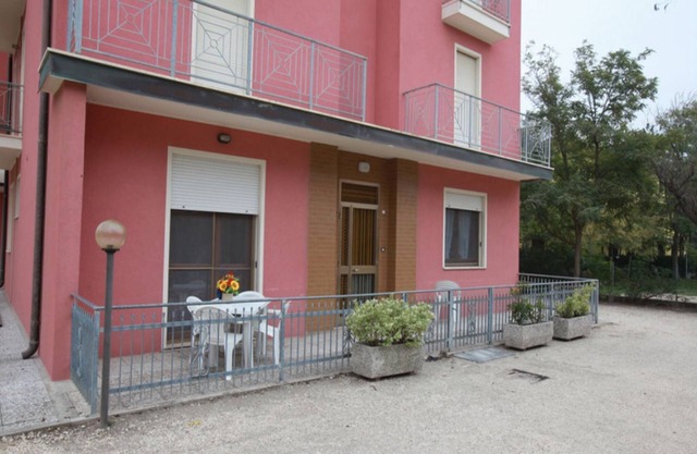 Beautiful sea view apartment for 12 guests