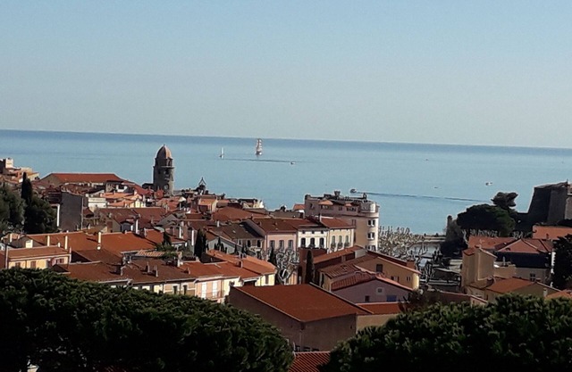 Beautiful sea view duplex with terrace, garage