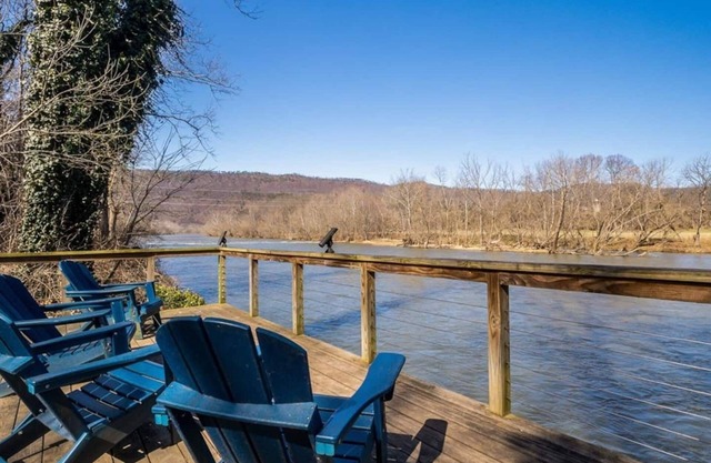Beautiful Secluded riverfront home with double decks Firepit, Hot Tub, Kayaks